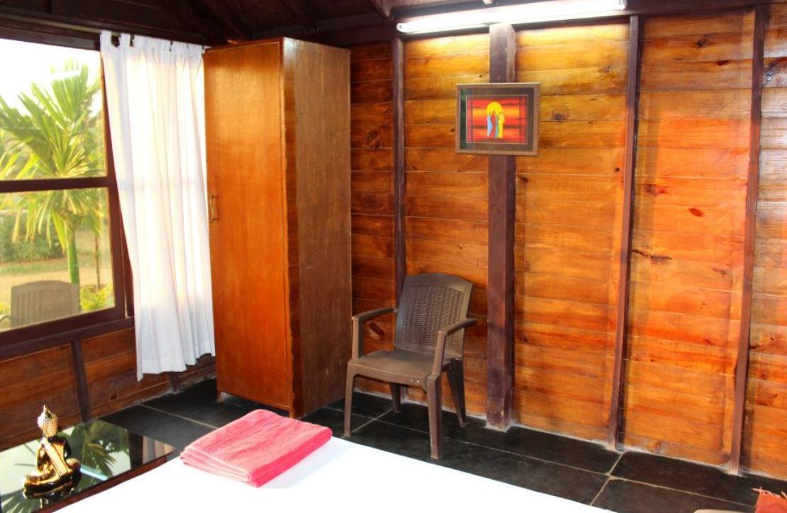 Rock Water Resort Morjim Zimmer foto